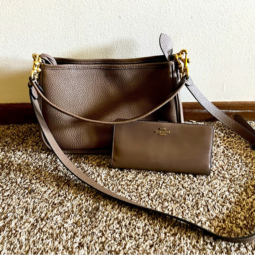New Coach purse with matching wallet